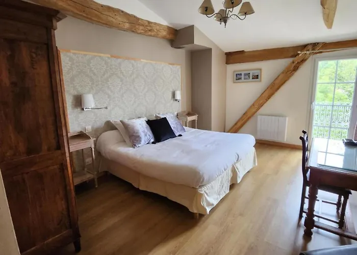 Hotel Chateau Pontet D'eyrans & 3*