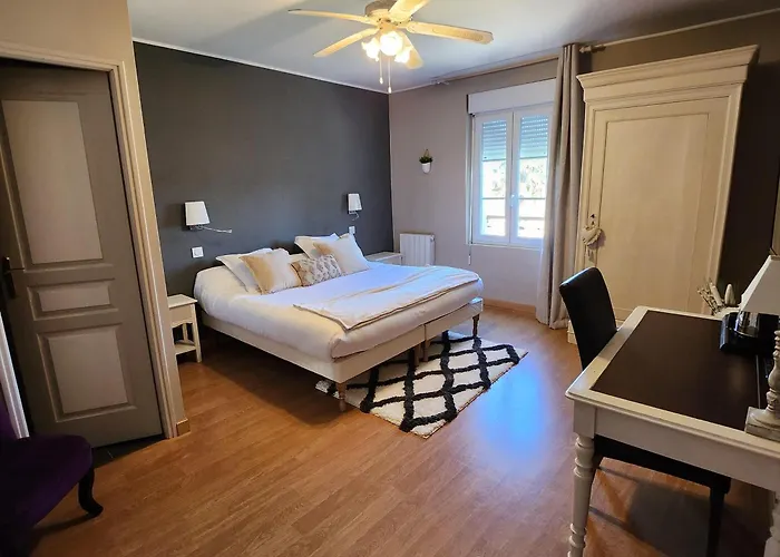 Chateau Pontet D'eyrans & Hotel