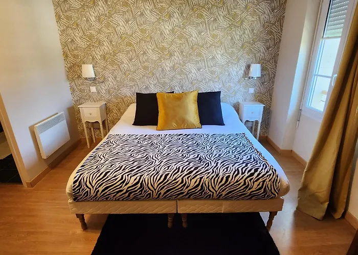 Hotel Chateau Pontet D'eyrans & 3*