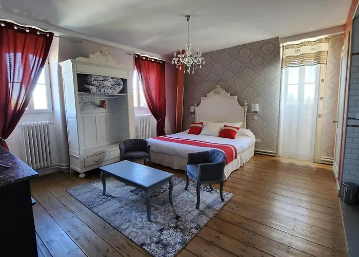 Chateau Pontet D'eyrans & Hotel 3*