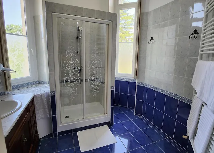 Hotel Chateau Pontet D'eyrans & 3*